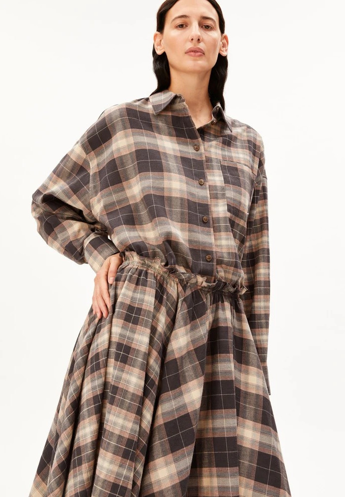 NALAANI PATCHED CHECK BLOUSE moonshadow-sandstone - ARMEDANGELS - NEU
