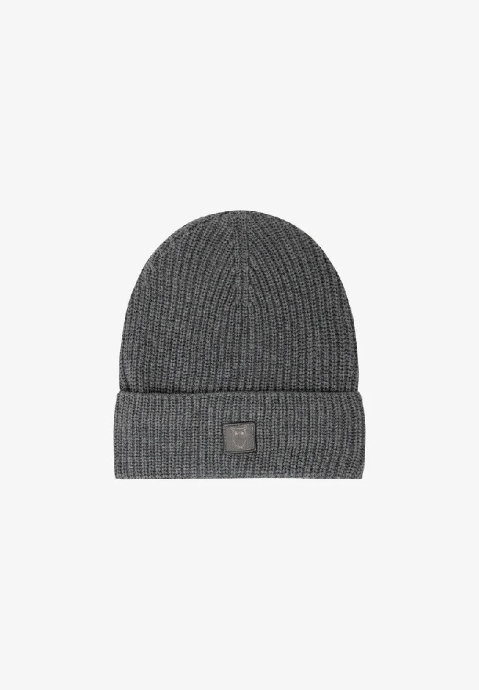 Rib badge beanie Dark Grey Melange - Knowledge Cotton Apparel - MARKEN | Knowledge Cotton Apparel