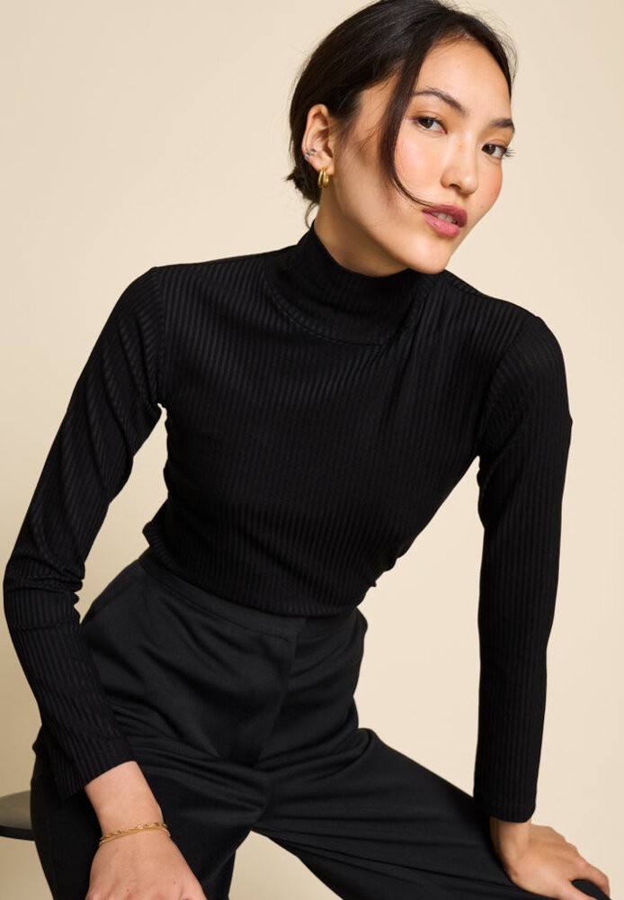 MIO TURTLE NECK BLACK - JAN N JUNE - DAMEN | Longsleeves