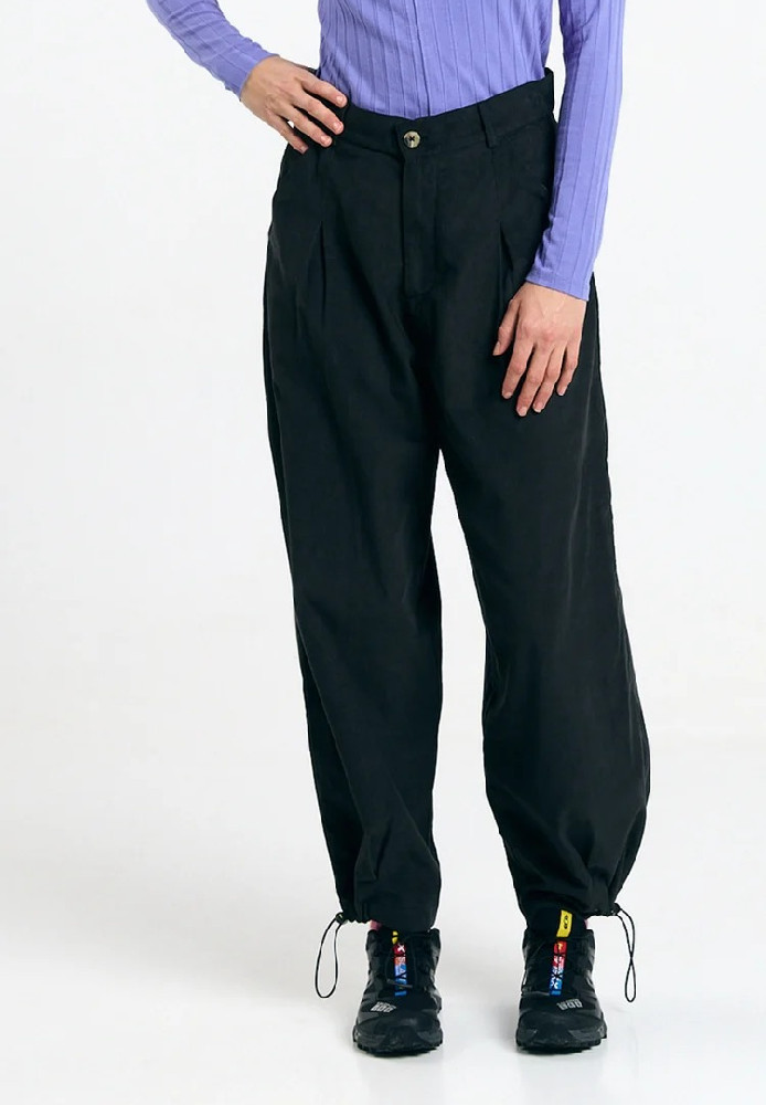 NINE PANTS BLACK - Suite 13 - NEU