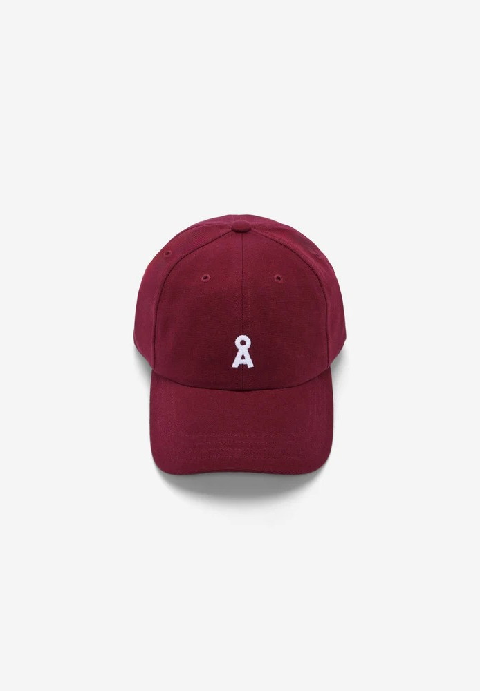 YENAAS BOLD CAP velvet red - ARMEDANGELS - NEU
