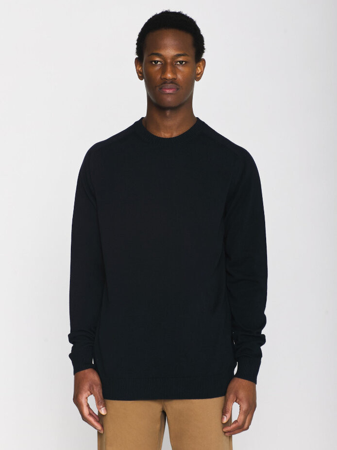 Regular merino knit crew neck Total Eclipse - Knowledge Cotton Apparel - HERREN | Pullover & Cardigans