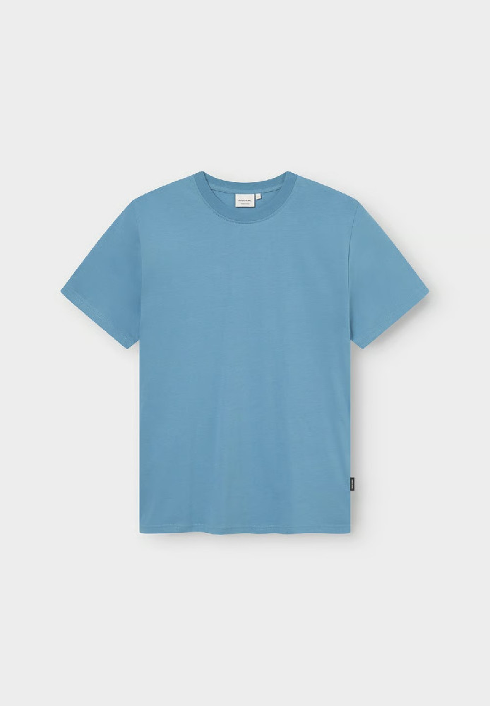 T-shirt Stockholm Base Niagara Blue - DEDICATED - HERREN | T-Shirts | Unifarben & Streifen