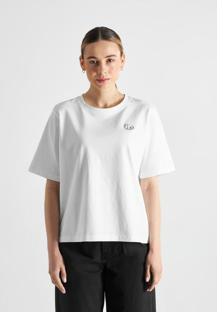 T-shirt Vadstena Cat Pose White - DEDICATED - DAMEN | T-Shirts | Print-T-Shirts